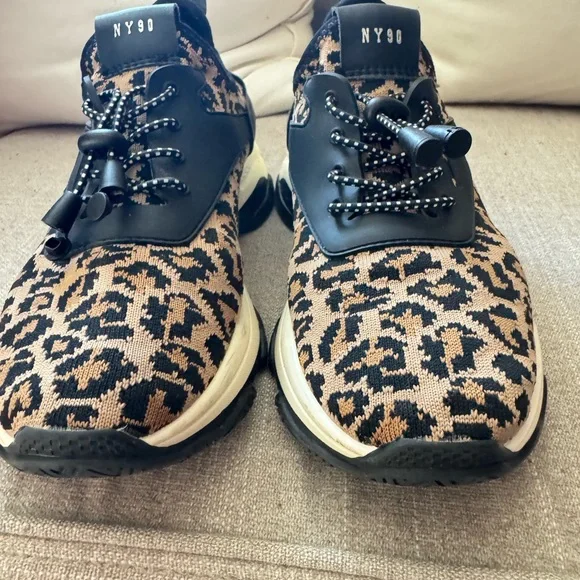 Steve Madden Leopard Print Sneakers with Black Accents - Picture 3 of 10